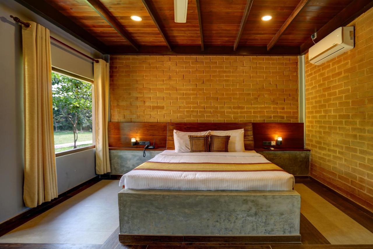 Kaveri Resort Сигирия Екстериор снимка